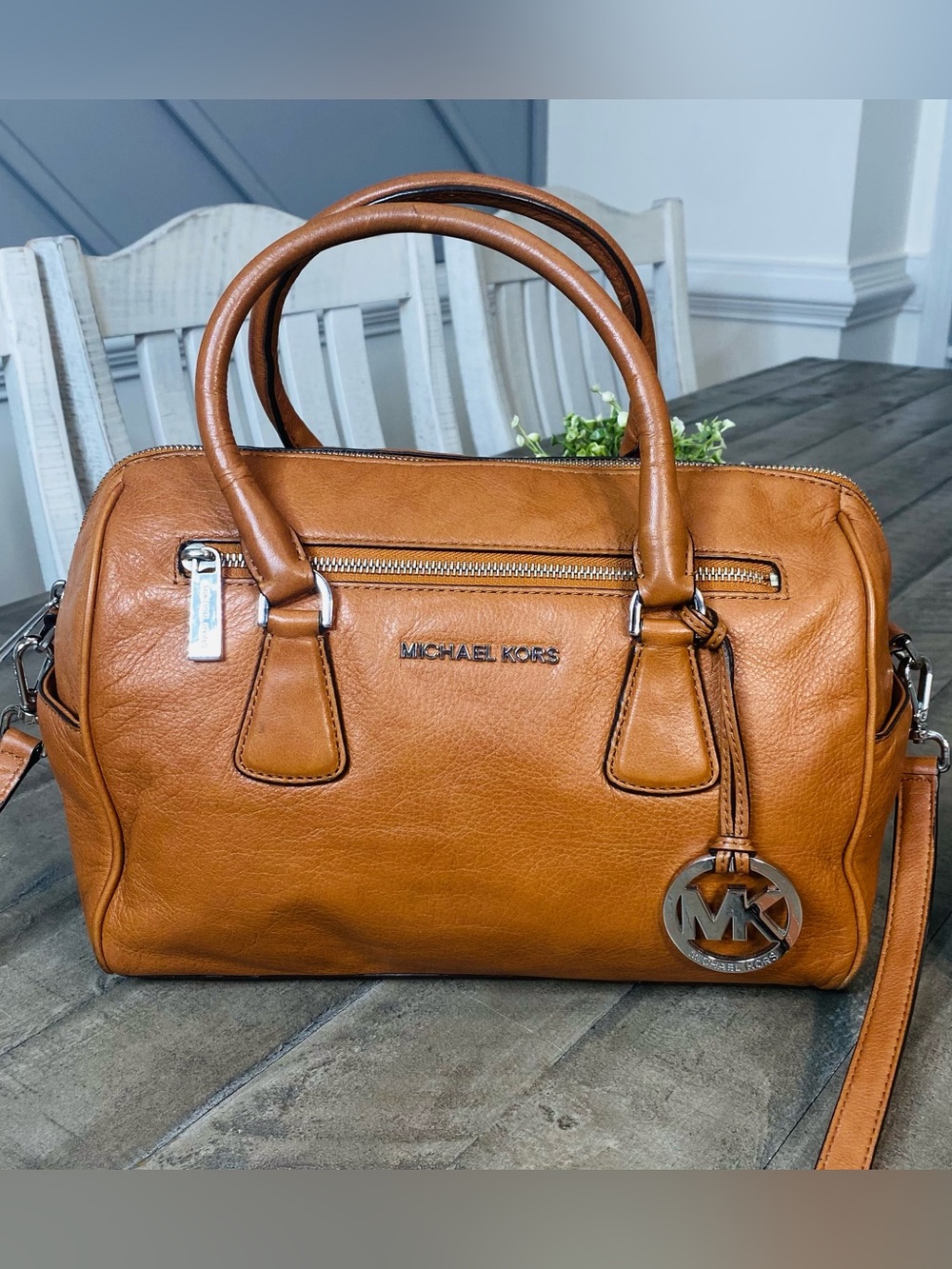 Michael Kors Sophie Large Leather Satchel – Luggage Brown